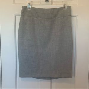 The Limited Light Grey Exact Stretch Pencil Suit Skirt - Women's size 6